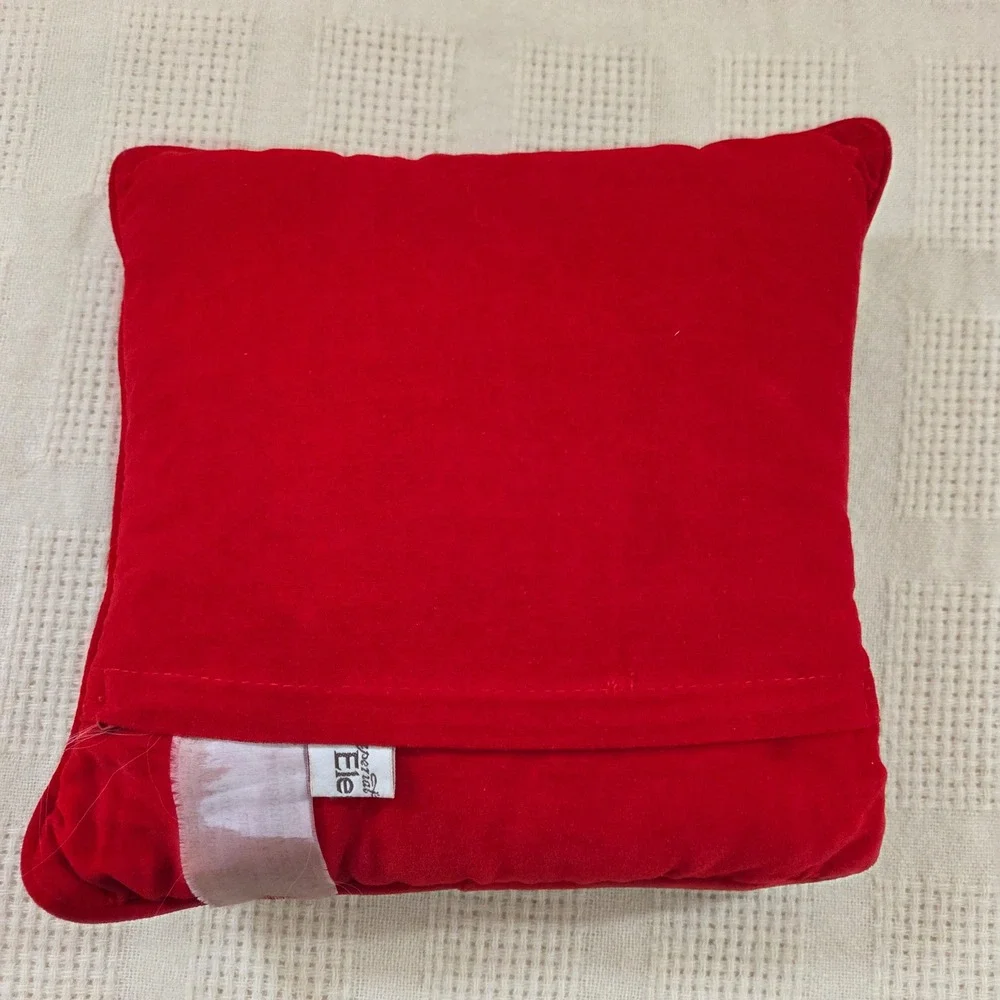 Imperial Elegance Needlepoint Santa Claus Sleigh Christmas‎ Decorative Pillow